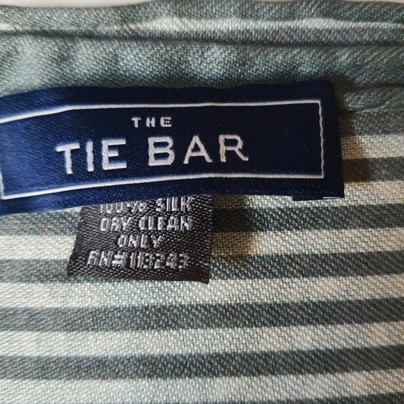 2/$15 Pocket Square Scarf (The Tie Bar) - Picture 2 of 3